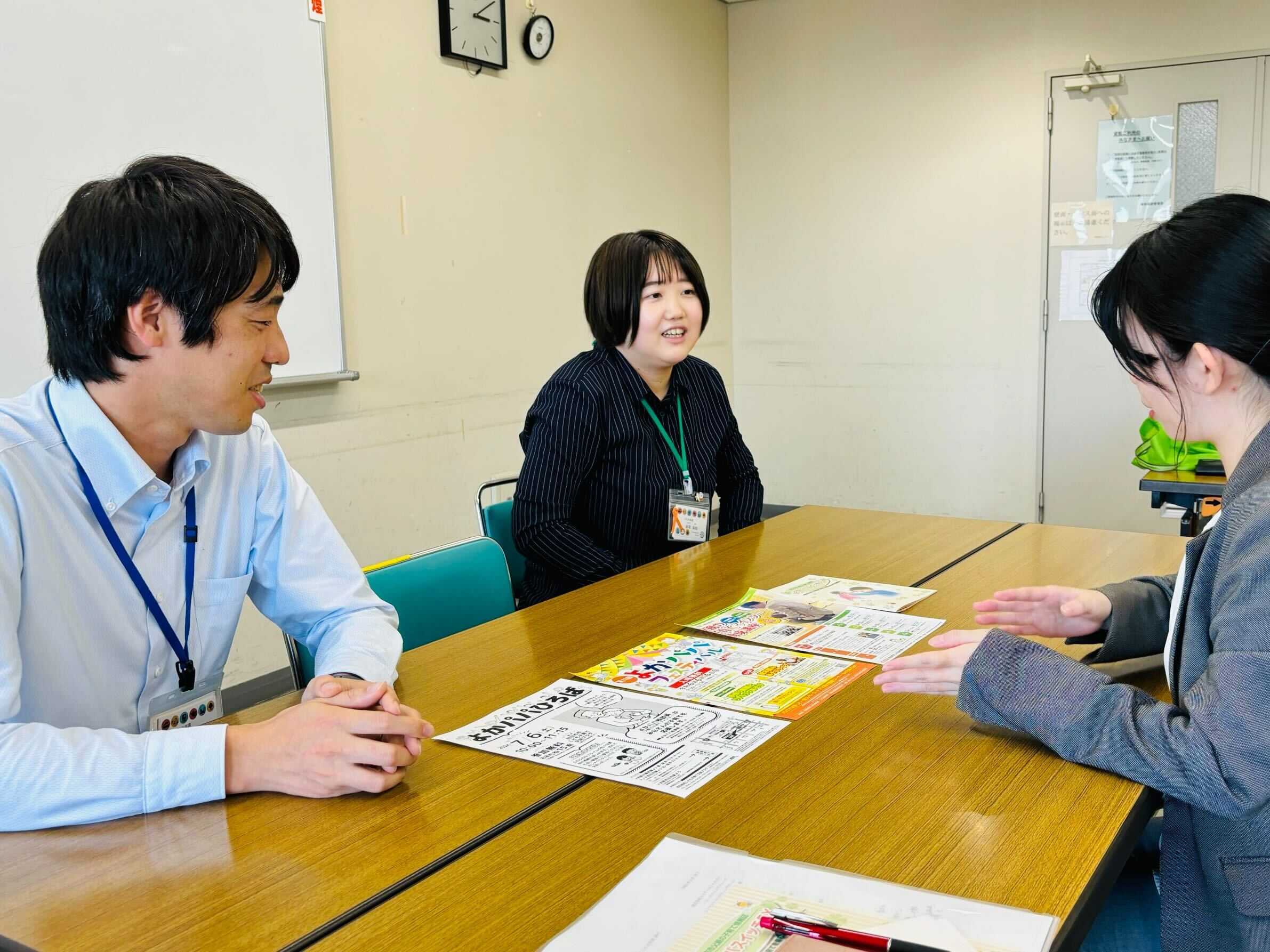 四日市市のインタビューの様子